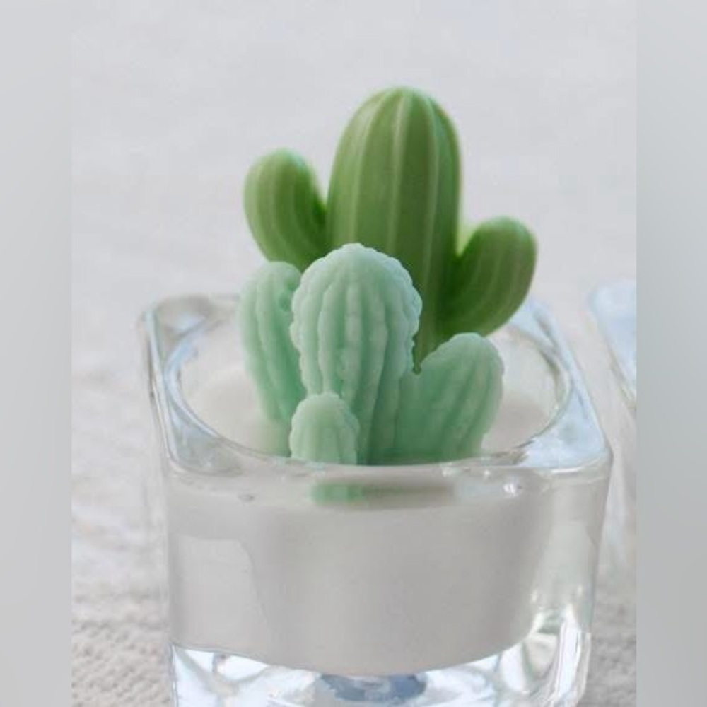 Candle - Picture 2 of 2